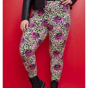 Torrid/Betsey Johnson leggings